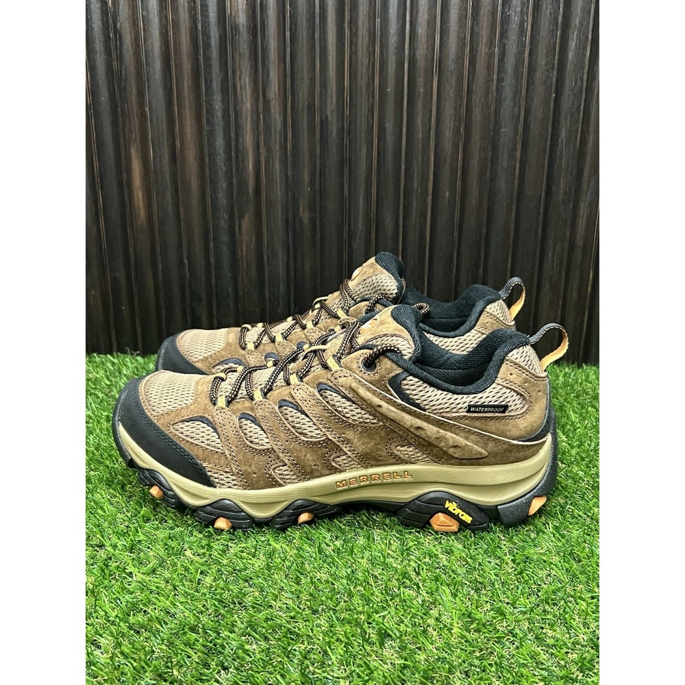 Size 9.5 - Merrell Men's Moab 3 Low Vent Hiking Shoes Brown/Black J135617
